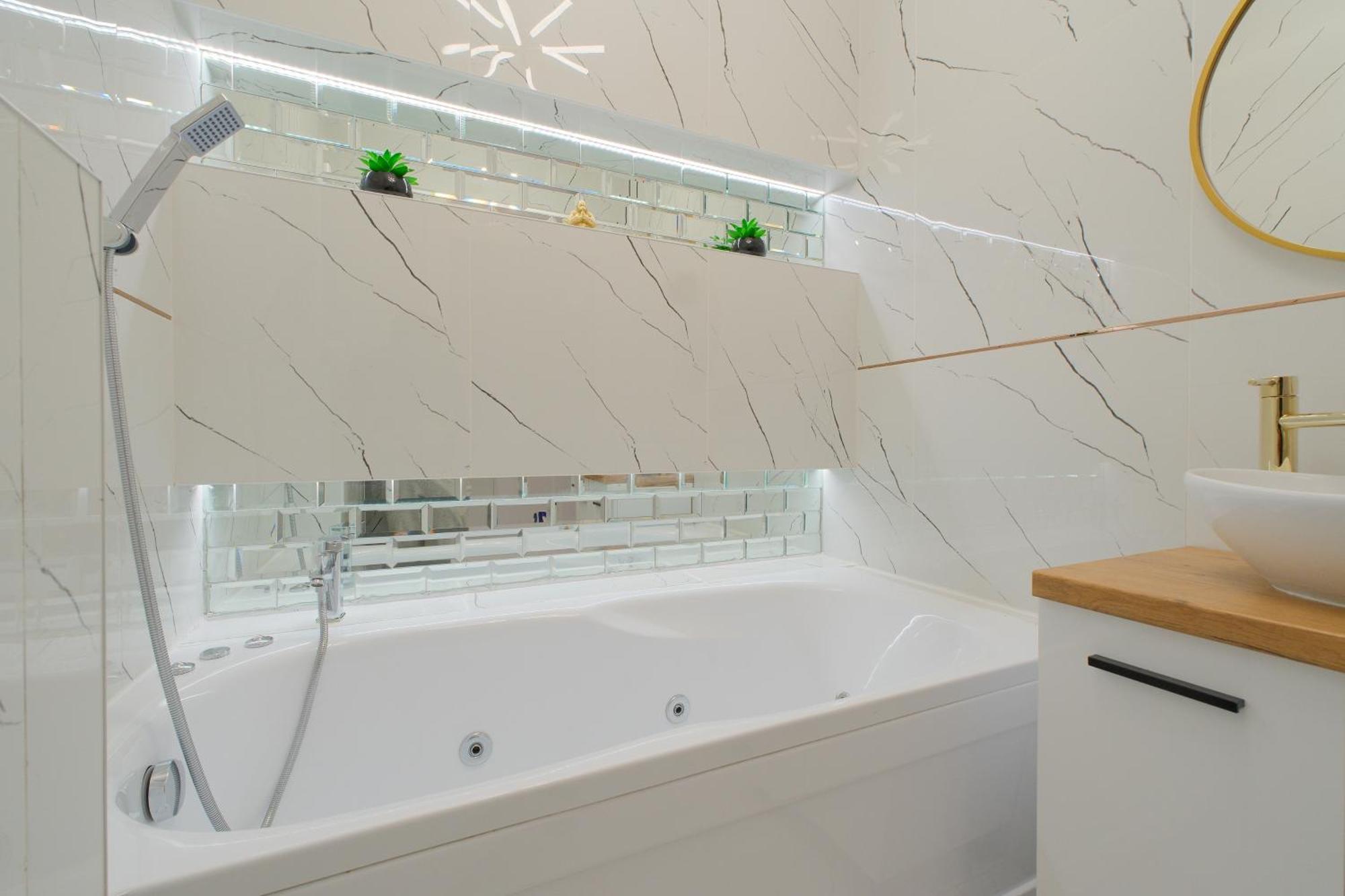 Perlowy Wellness - Laguna Beskidow Bierna